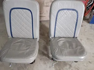 Vulcanair V1.0 leather seats
